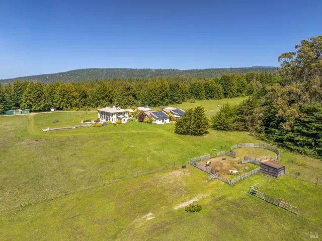 $4,495,000 | 28651 South 1st Hwy Point, Gualala, CA 95445