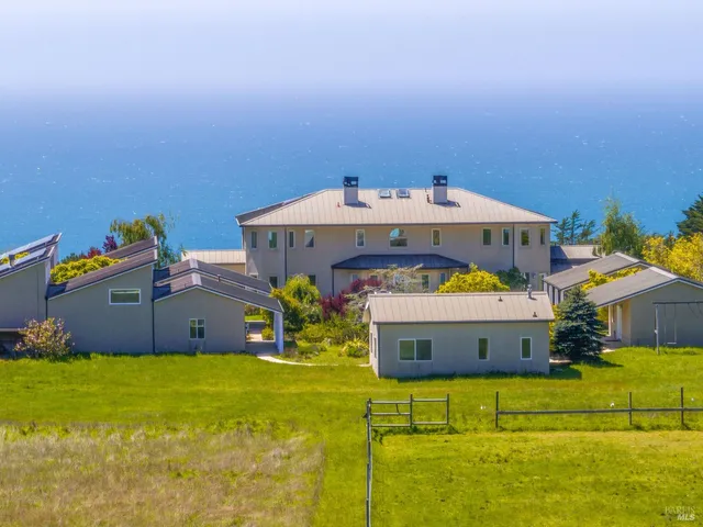 $4,495,000 | 28651 South 1st Hwy Point, Gualala, CA 95445