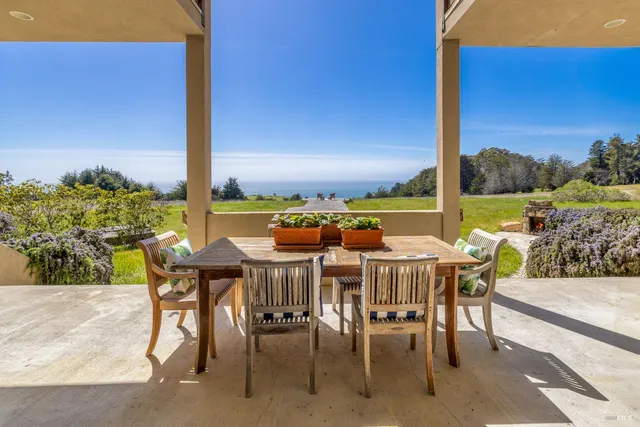 $4,495,000 | 28651 South 1st Hwy Point, Gualala, CA 95445