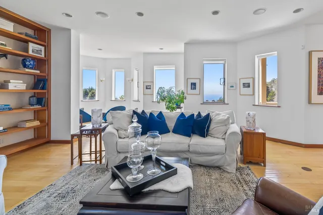 $4,495,000 | 28651 South 1st Hwy Point, Gualala, CA 95445