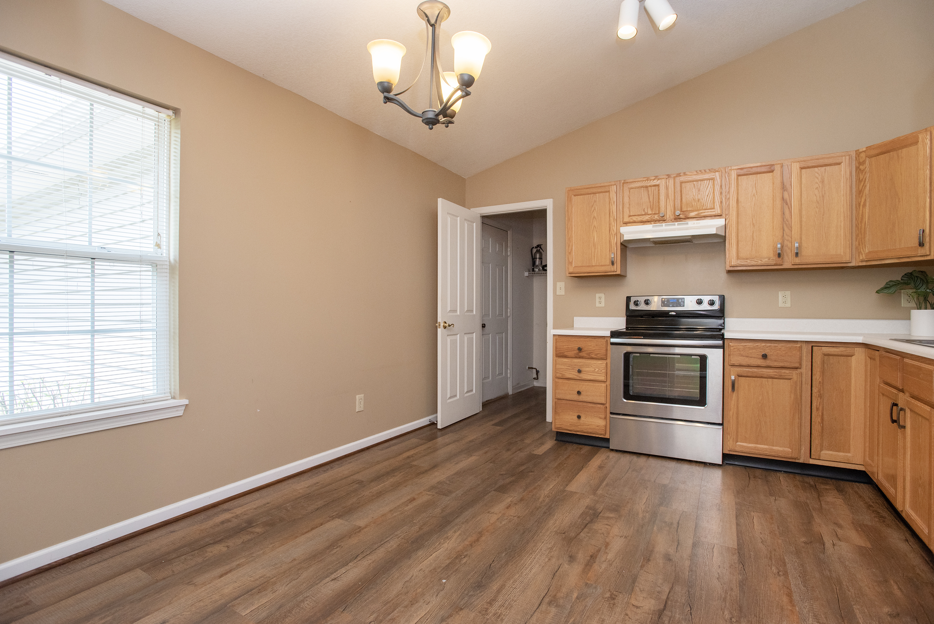 11389 Songbird Lane Fishers, IN 46038 - Photo 4 of 21