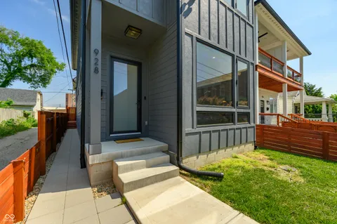 $600,000 | 928 Woodlawn Avenue, Indianapolis, IN 46203