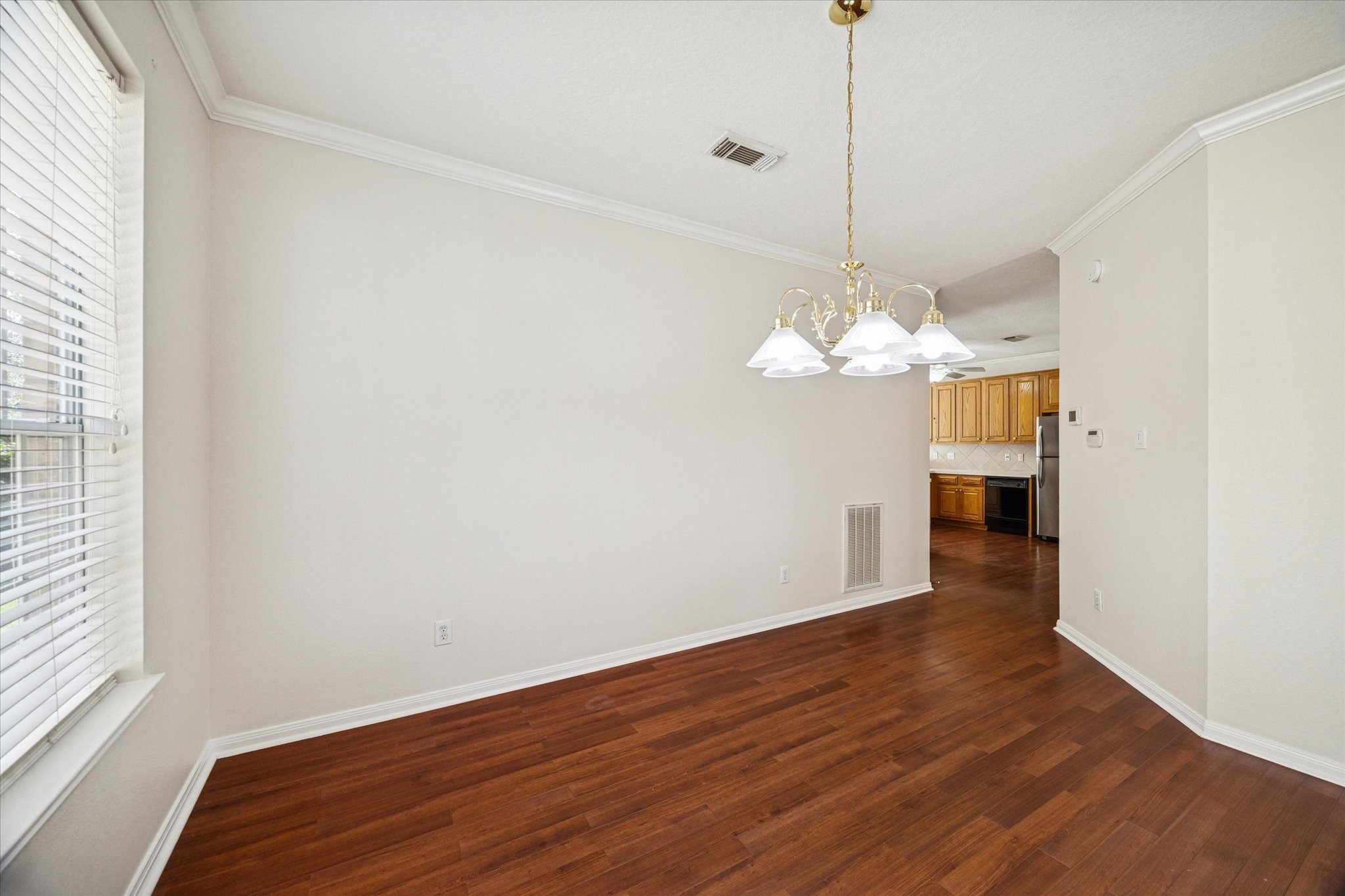 14420 Walters Road, Unit 62 Houston, TX 77014 - Photo 16 of 35 Dining room
