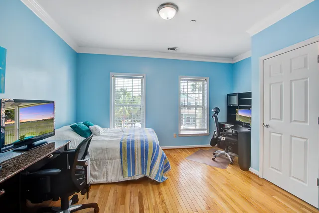 $924,500 | 90 West 2nd Street, Folly Beach, SC 29439