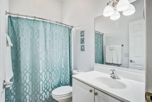 $879,500 | 90 West 2nd Street, Folly Beach, SC 29439