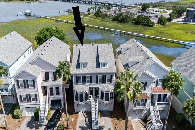 $879,500 | 90 West 2nd Street, Folly Beach, SC 29439