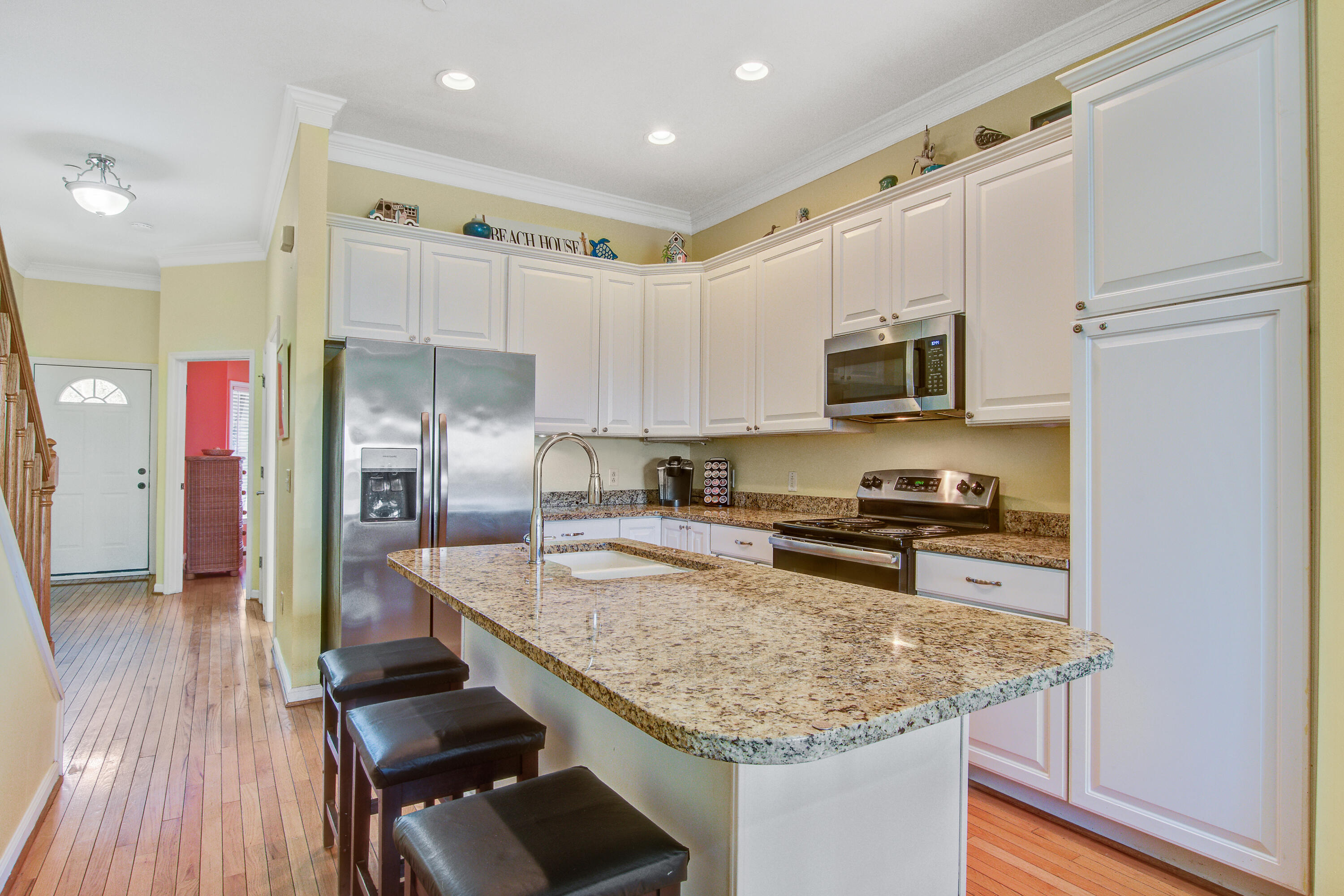 90 West 2nd Street Folly Beach, SC 29439 - Photo 3 of 39 Kitchen