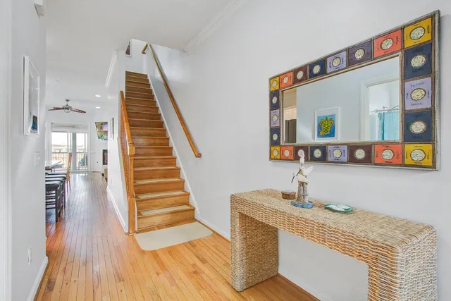 $879,500 | 90 West 2nd Street, Folly Beach, SC 29439