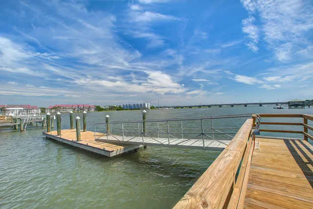 $924,500 | 90 West 2nd Street, Folly Beach, SC 29439