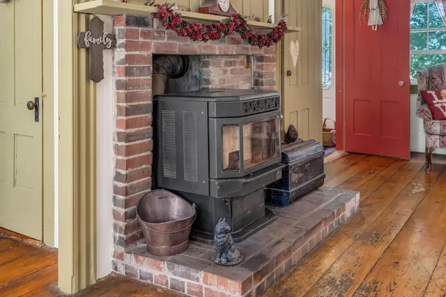 $1,185,000 | 546 Webber Pond Road, Vassalboro, ME 04989