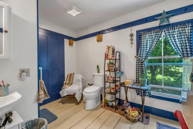 $1,185,000 | 546 Webber Pond Road, Vassalboro, ME 04989