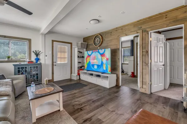 $1,185,000 | 546 Webber Pond Road, Vassalboro, ME 04989