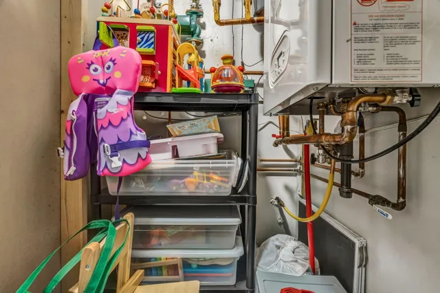 $1,185,000 | 546 Webber Pond Road, Vassalboro, ME 04989