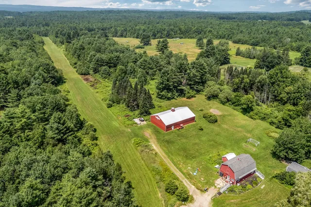$1,185,000 | 546 Webber Pond Road, Vassalboro, ME 04989