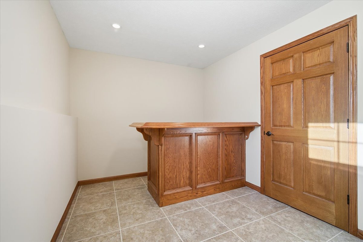 9 Spruce Court Bloomington, IL 61704 - Photo 35 of 42