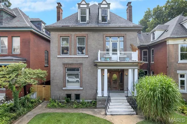 $544,900 | 3532 Victor Street, St. Louis, MO 63104