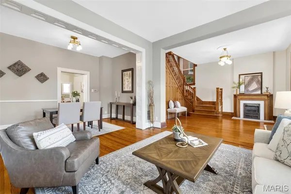 $544,900 | 3532 Victor Street, St. Louis, MO 63104
