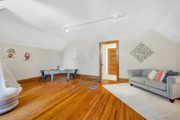 $544,900 | 3532 Victor Street, St. Louis, MO 63104