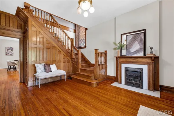 $544,900 | 3532 Victor Street, St. Louis, MO 63104