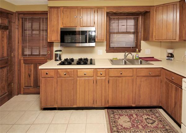 34 Upland Street Springfield, MA 01104 - Photo 6 of 14 Gallery Image 6