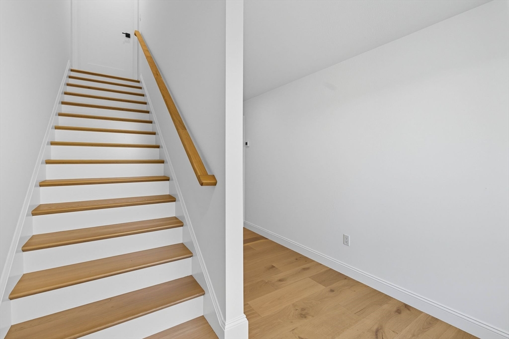 161 Bridge Street Hamilton, MA 01982 - Photo 36 of 42 a view of entryway