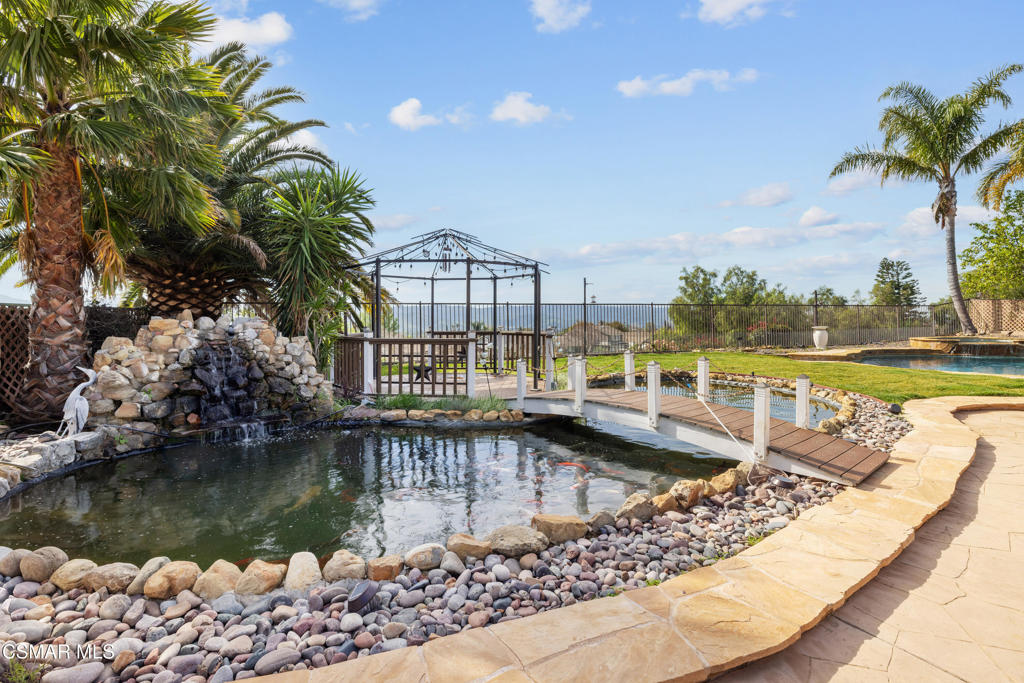4920 Corral Street Simi Valley, CA 93063 - Photo 45 of 54 a view of a swimming pool with a lake