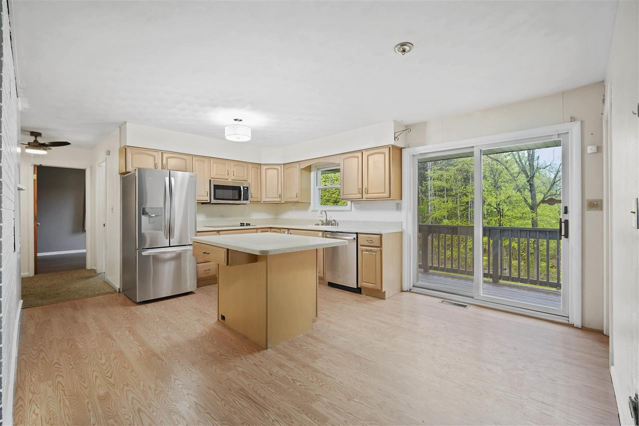 1949 East Kimmel Road Jackson, MI 49201 - Photo 7 of 39 Photo 7