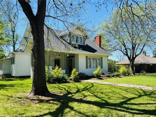 $249,900 | 221 West Waddil Street, Marksville, LA 71351