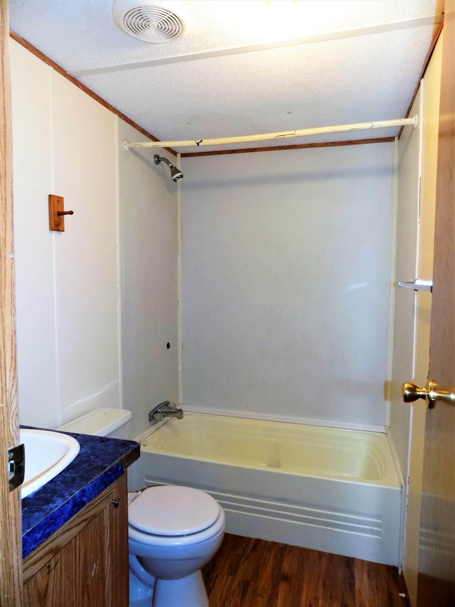 2109 Fraker Road Jefferson City, TN 37760 - Photo 13 of 35 Bathroom #2