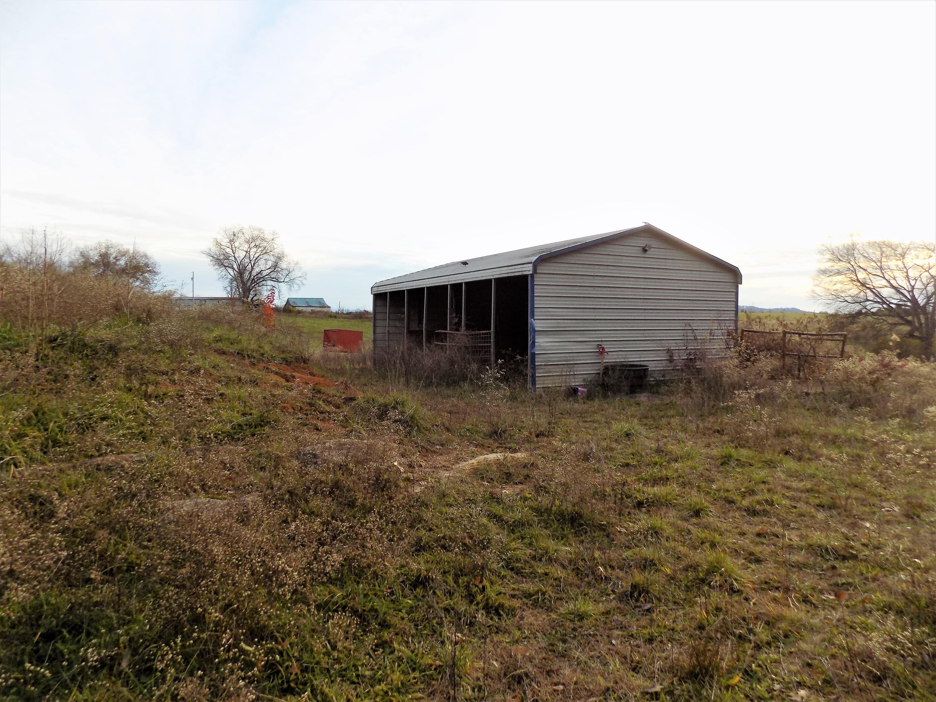 2109 Fraker Road Jefferson City, TN 37760 - Photo 30 of 35 Horse Stable