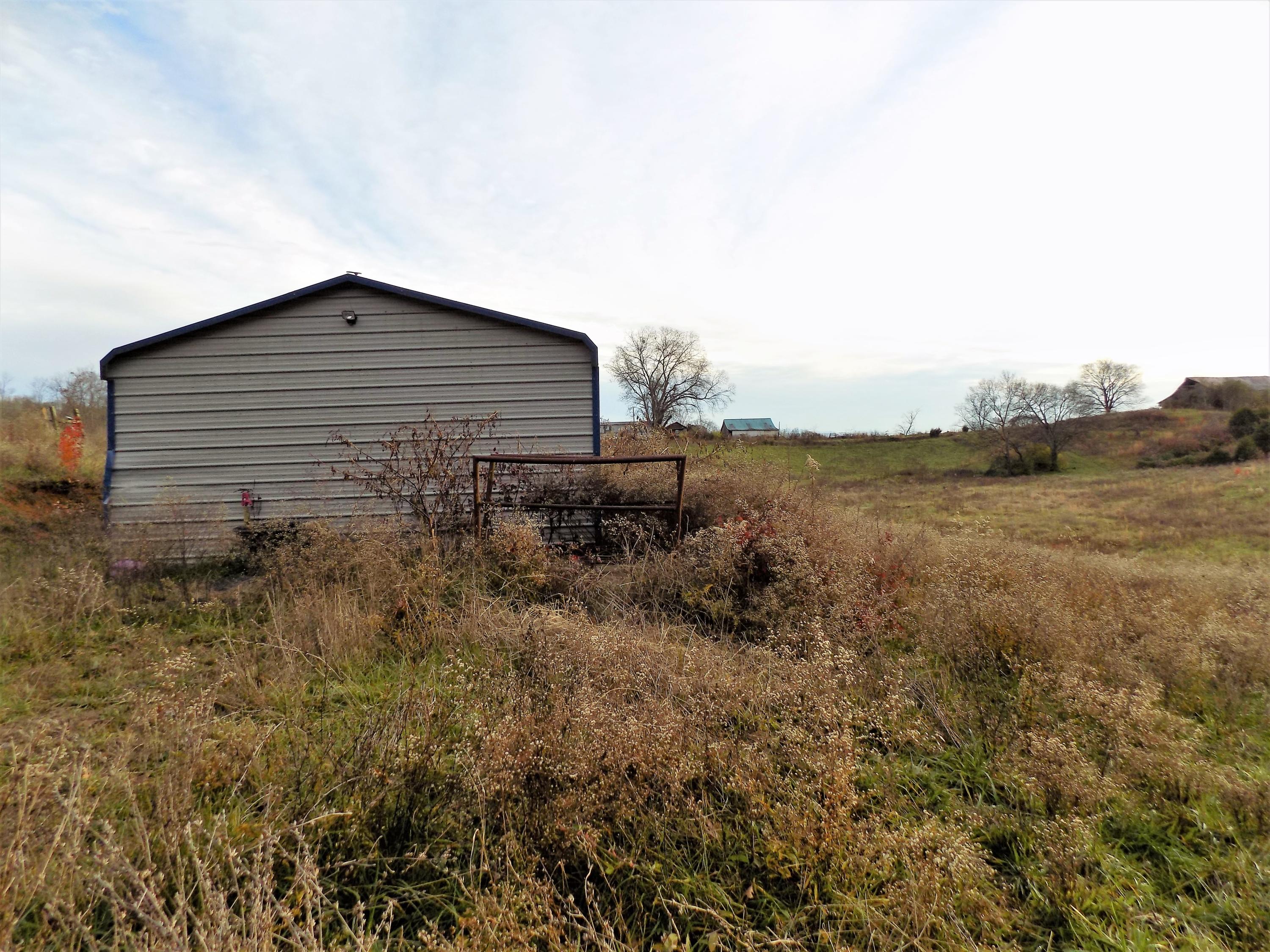 2109 Fraker Road Jefferson City, TN 37760 - Photo 31 of 35 Horse Stable