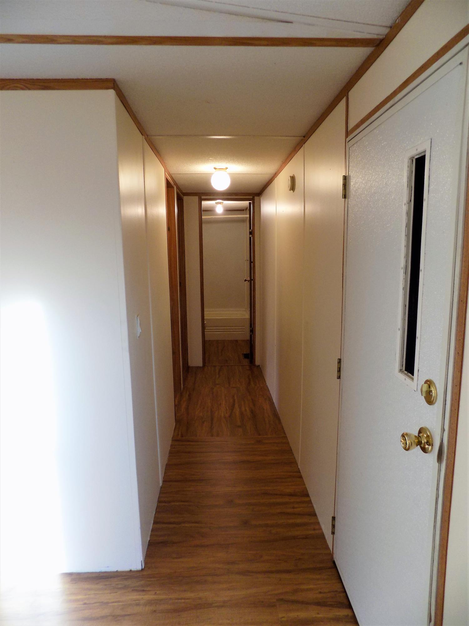 2109 Fraker Road Jefferson City, TN 37760 - Photo 8 of 35 Hallway