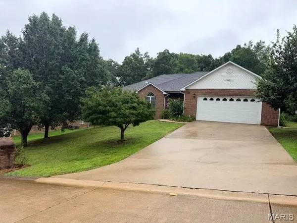 $409,900 | 1810 Renee Lane, Poplar Bluff, MO 63901