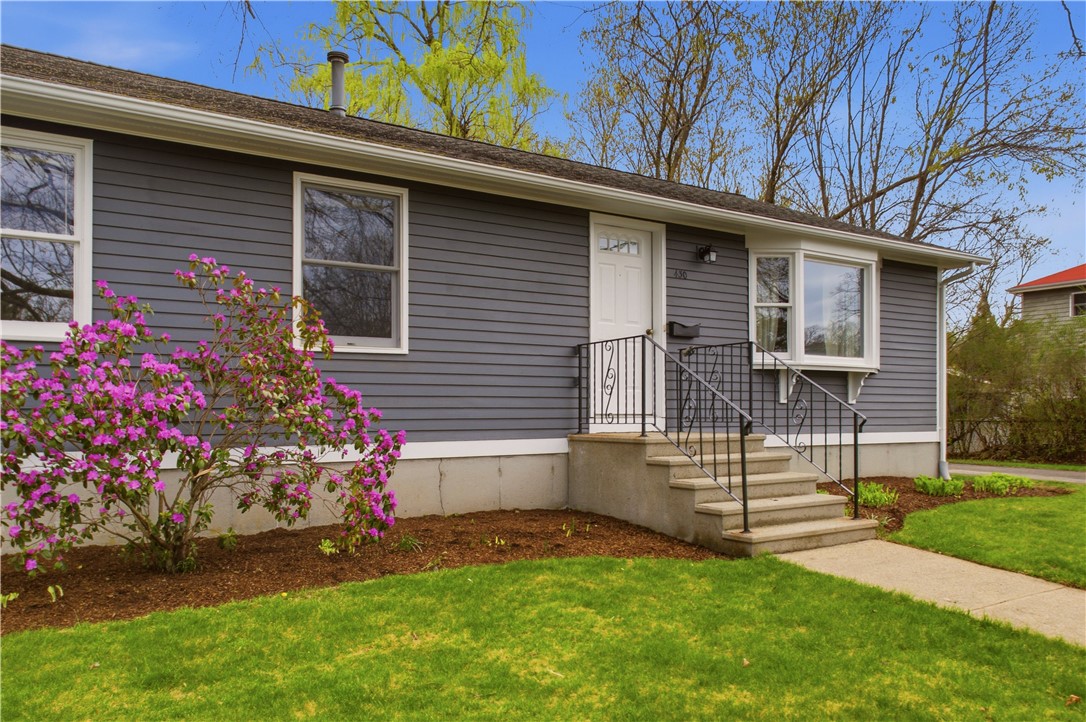 5 St Mary’s Way Warren, RI 02885 - Photo 1 of 38