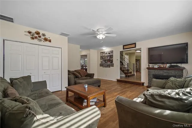 $3,295 | 94 Peddler Hill Road, Monroe, NY 10950