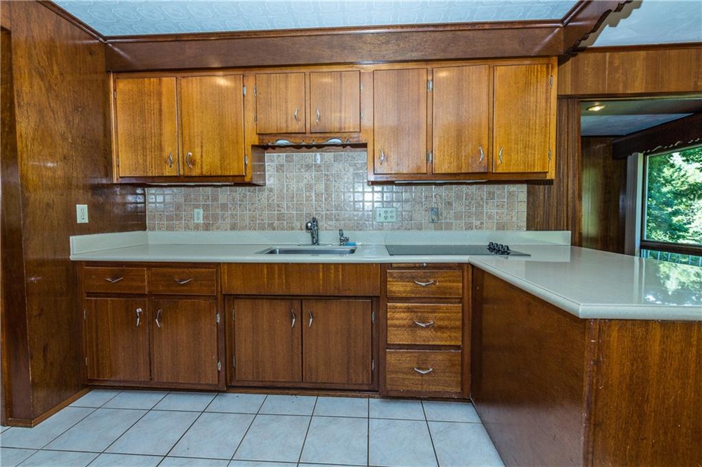 204 Kurn Road Tarentum, PA 15084 - Photo 6 of 24