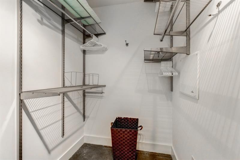 845 Spring Street Northwest, Unit 522 Atlanta, GA 30308 - Photo 10 of 23 a view of entryway