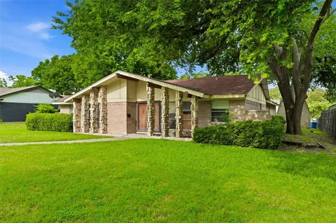 $150,000 | 829 Ray Andra Drive, DeSoto, TX 75115
