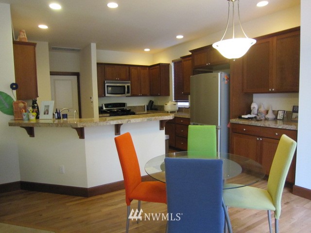 3225 171st Place Southeast Bothell, WA 98012 - Photo 13 of 24 Gallery Image 13