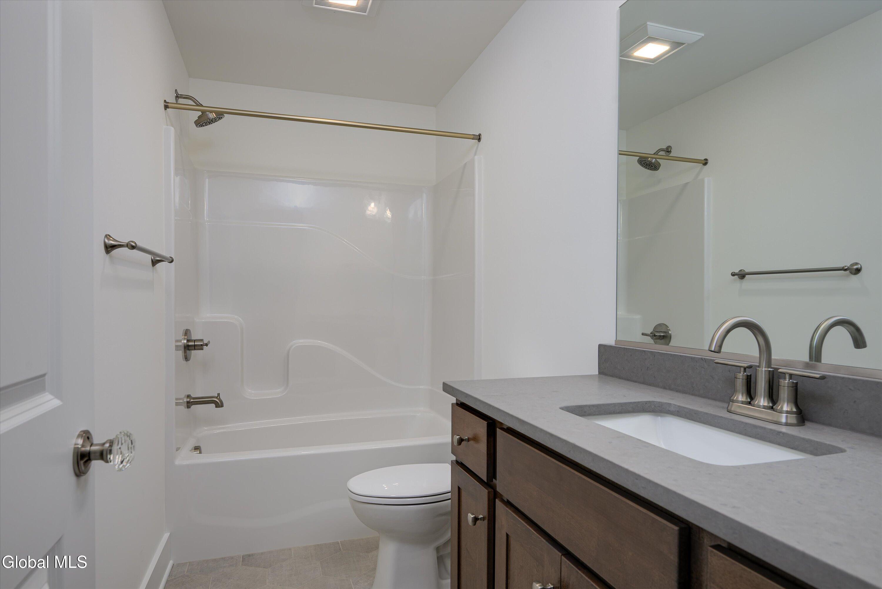 32 Mammoth Spring Road North Greenbush, NY 12198 - Photo 35 of 62 33-32 Mammoth Spring Rd-33