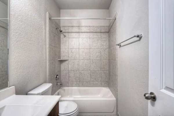 $2,100 | 21215 Flowering Dogwood Circle, Porter, TX 77365