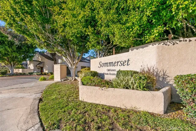 $1,099,000 | 918 Hyde Court, Costa Mesa, CA 92626