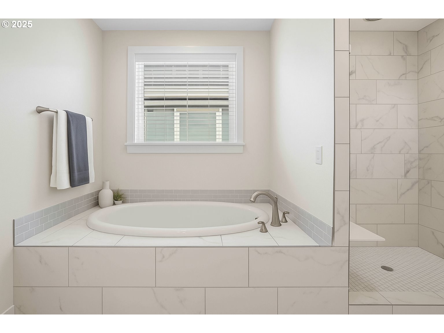 3919 Northwest 74th Avenue, Unit 66 Camas, WA 98607 - Photo 22 of 44 Owner's Suite Bathroom