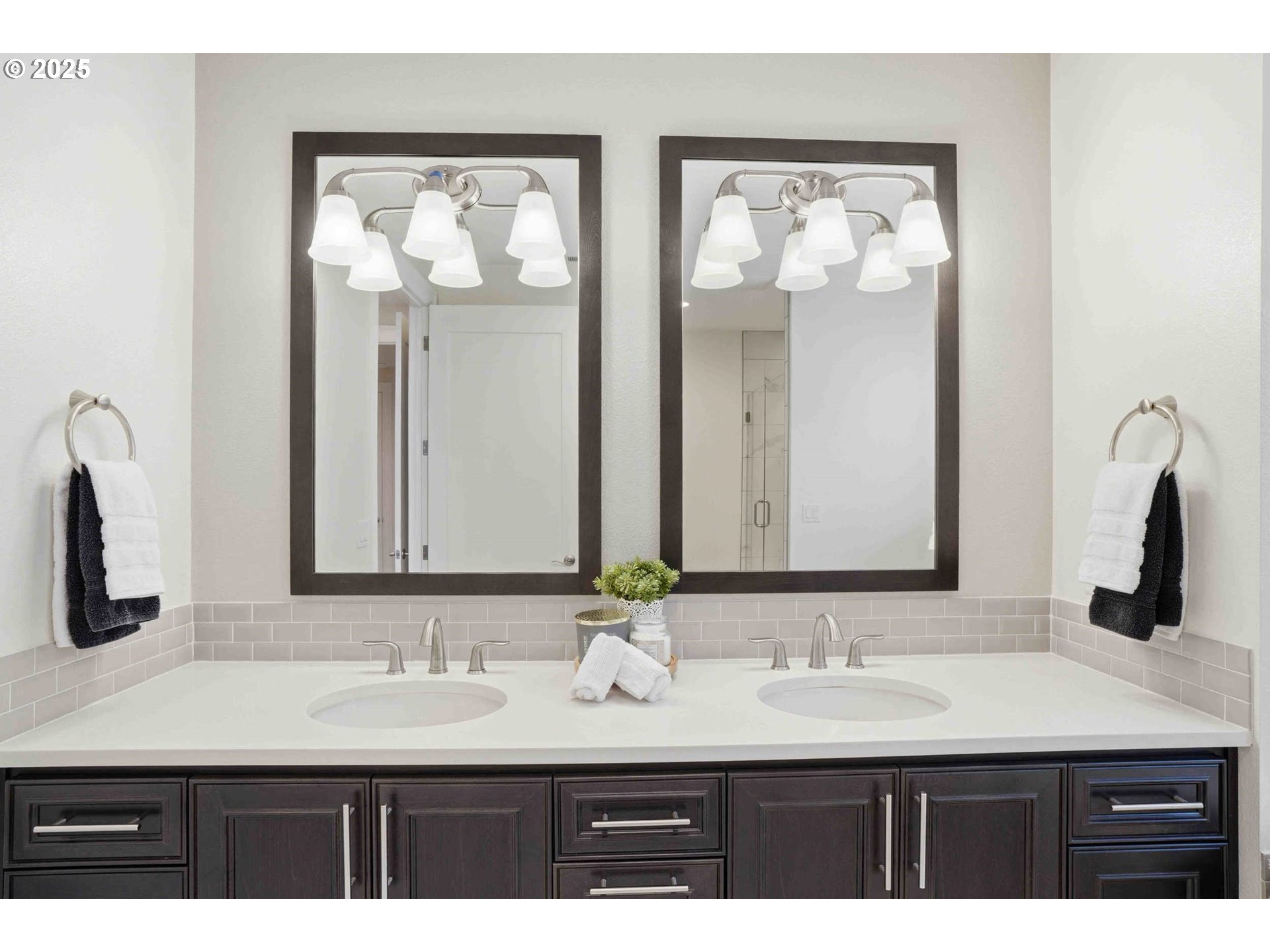 3919 Northwest 74th Avenue, Unit 66 Camas, WA 98607 - Photo 24 of 44 Owner's Suite Bathroom