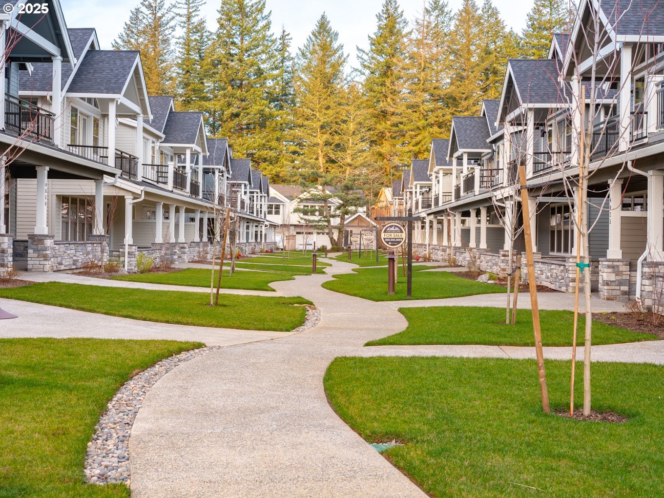 3919 Northwest 74th Avenue, Unit 66 Camas, WA 98607 - Photo 34 of 44 Courtyard