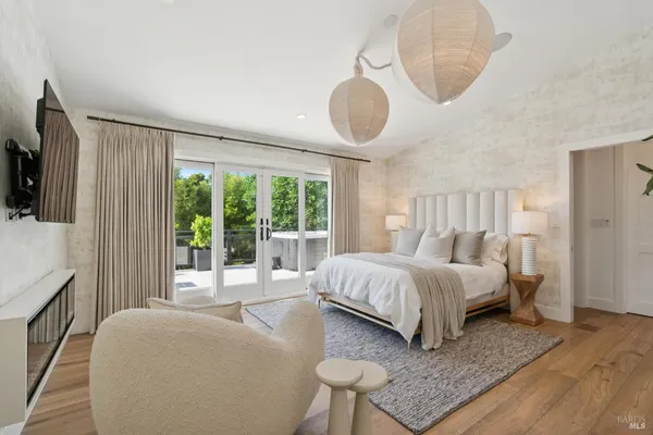 $3,995,000 | 30 Corte Sereno, Greenbrae, CA 94904
