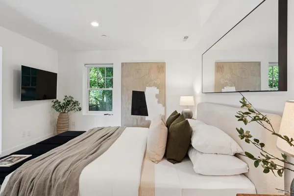 $3,995,000 | 30 Corte Sereno, Greenbrae, CA 94904