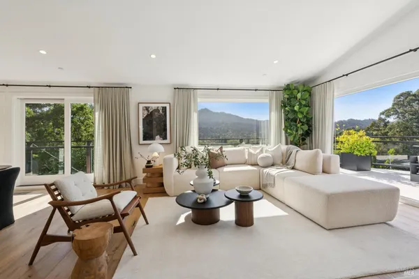 $3,995,000 | 30 Corte Sereno, Greenbrae, CA 94904