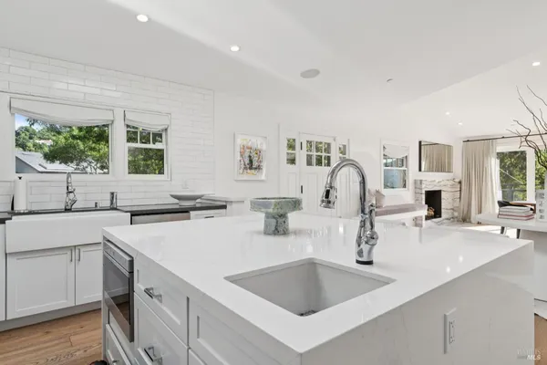 $3,995,000 | 30 Corte Sereno, Greenbrae, CA 94904