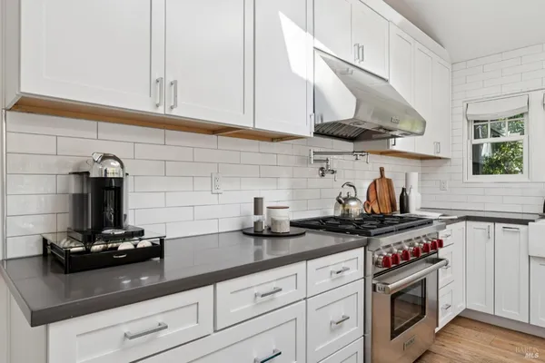 $3,995,000 | 30 Corte Sereno, Greenbrae, CA 94904
